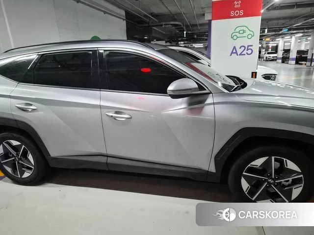 Hyundai The New Tucson (NX4) 2025 Серебристо-серый из Кореи, фото 6