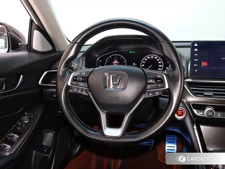 Honda Accord id 4514105 из Китая 16