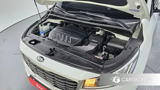 Kia The New Carnival id 3582773 из Кореи 16