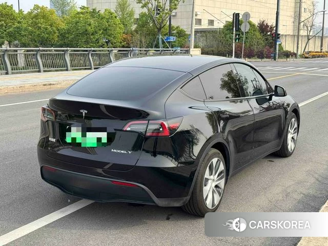 Tesla Model Y 2021 Черный из Китая, фото 6