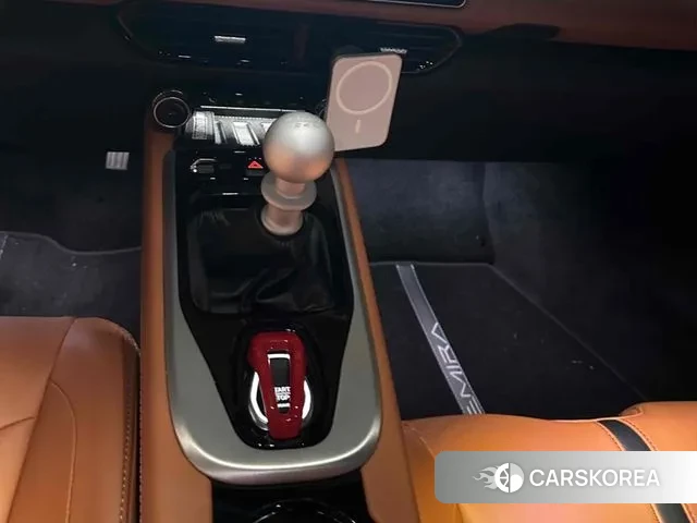 Lotus Emira 2025 Желтый из Кореи, фото 6