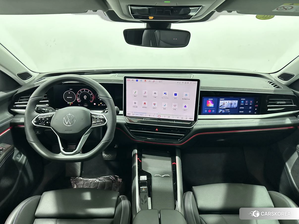 Volkswagen Passat 2024 Серебристо-серый из Китая, фото 6