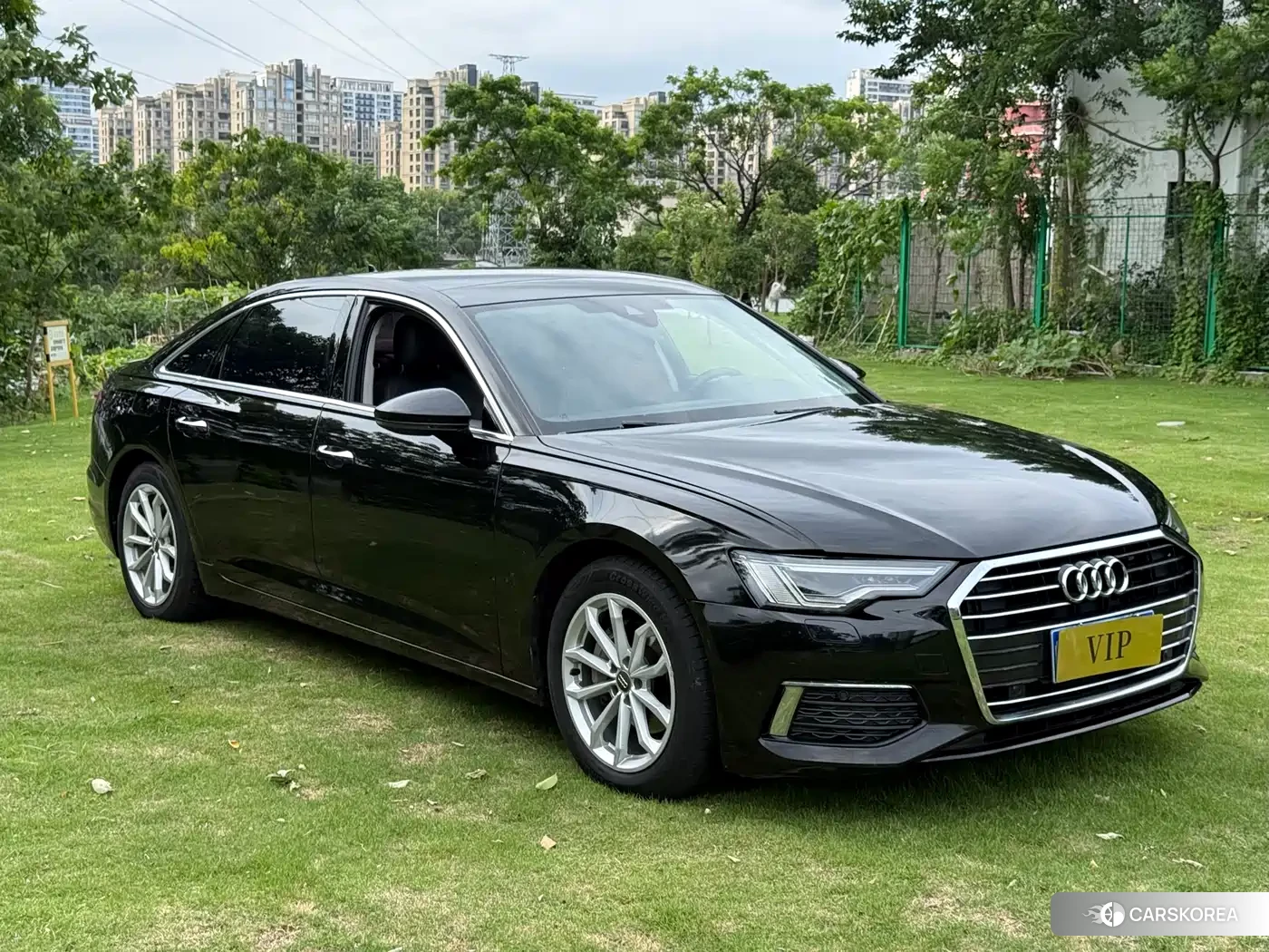 Audi A6L id 4600941 из Китая 13