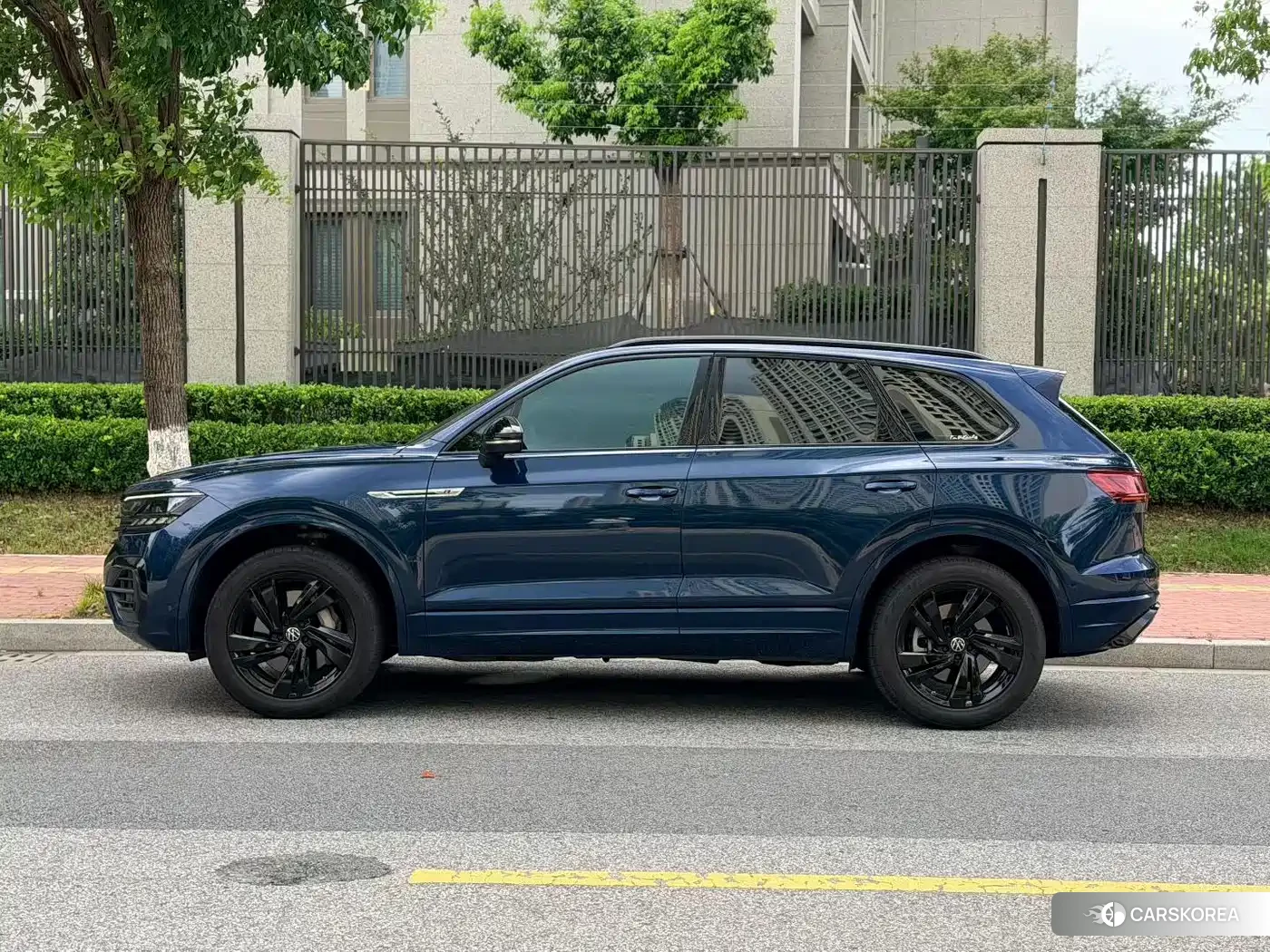 Volkswagen Touareg id 4679888 из Китая 8