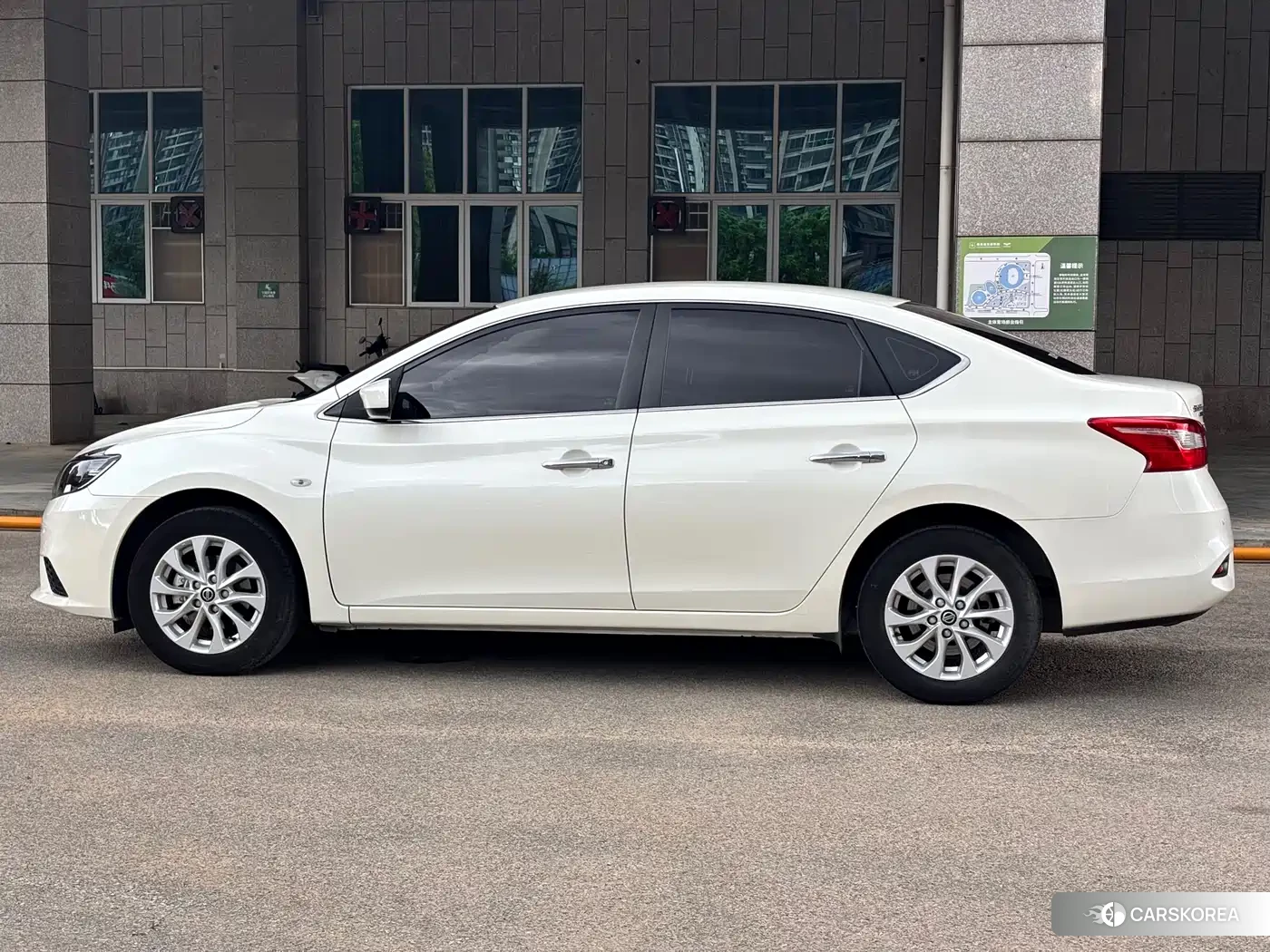 Nissan Sylphy id 4576340 из Китая 11
