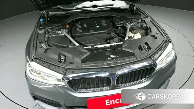 BMW 5 Series (G30) id 3583532 из Кореи 16