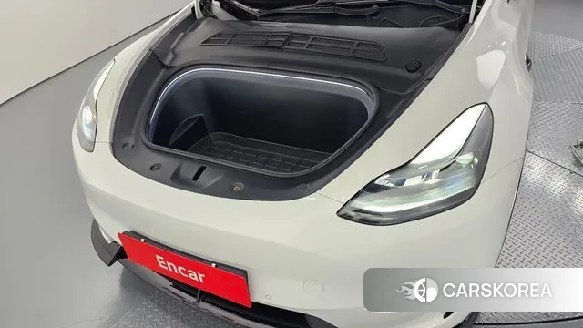 Tesla Model Y id 3295398 из Кореи 16