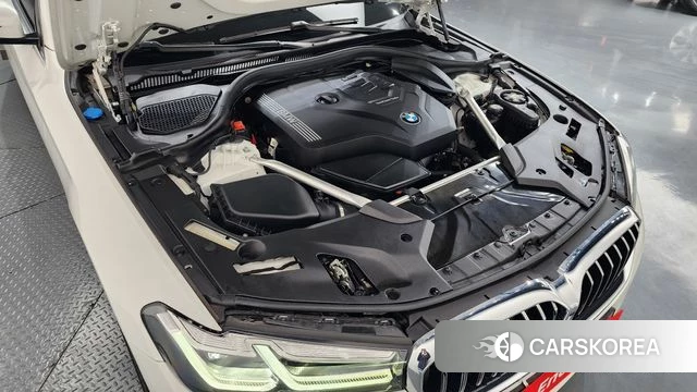 BMW 5 Series (G30) id 3884016 из Кореи 16