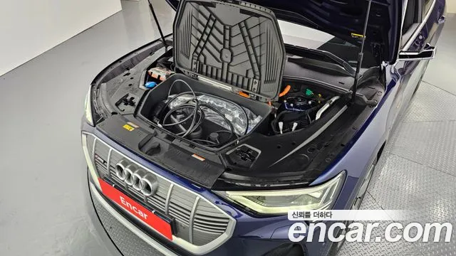 Audi e-Tron id 2811342 из Кореи 16