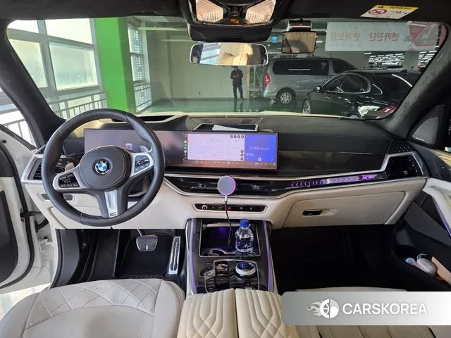 BMW X7 (G07) 2025 Белый из Кореи, фото 6