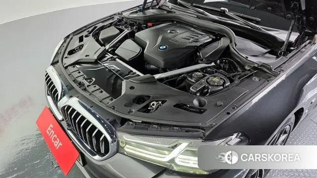 BMW 5 Series (G30) id 3701564 из Кореи 16