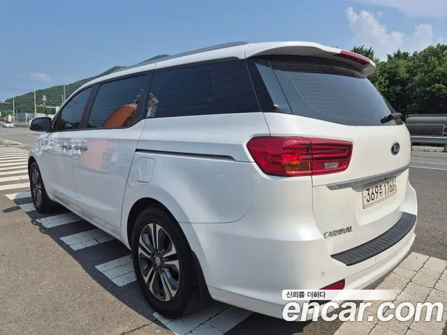 Kia The New Carnival id 2808071 из Кореи 13