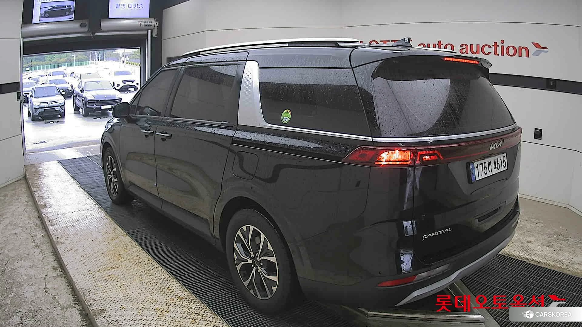 Kia Carnival id 4352383 из Кореи 34