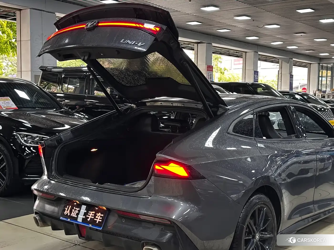 Chang'an Changan UNI-V id 4553811 из Китая 16