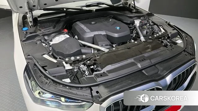 BMW 5 Series (G60) id 3016112 из Кореи 16