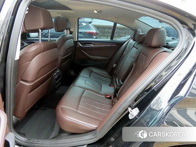 BMW 5 Series (G30) id 4615083 из Кореи 16