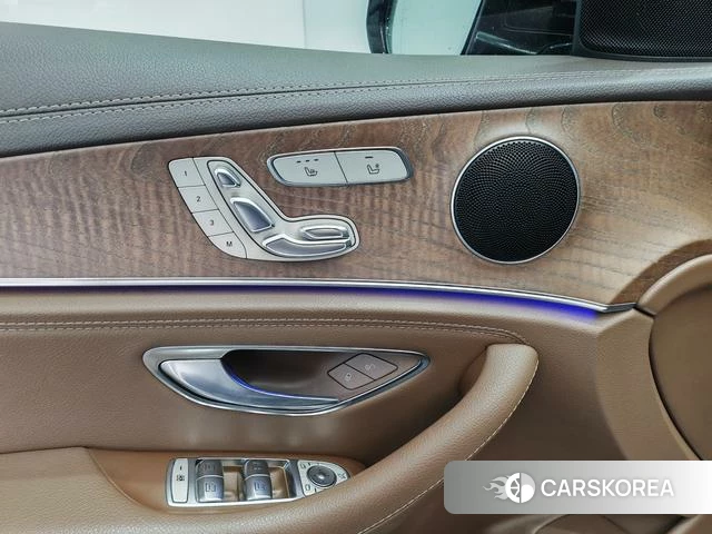 Mercedes-Benz E-class id 4209328 из Китая 16