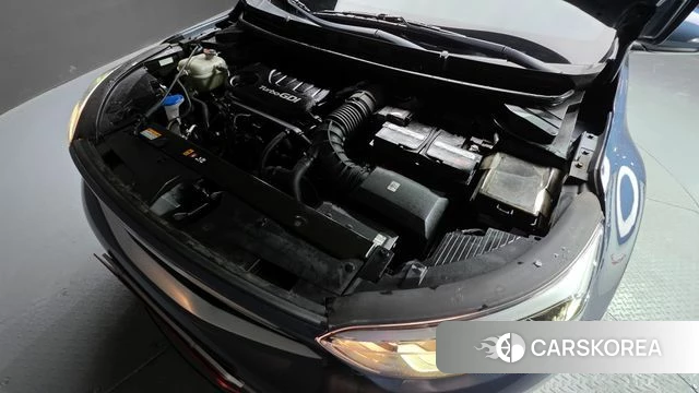 Kia Stonic id 3893418 из Кореи 16