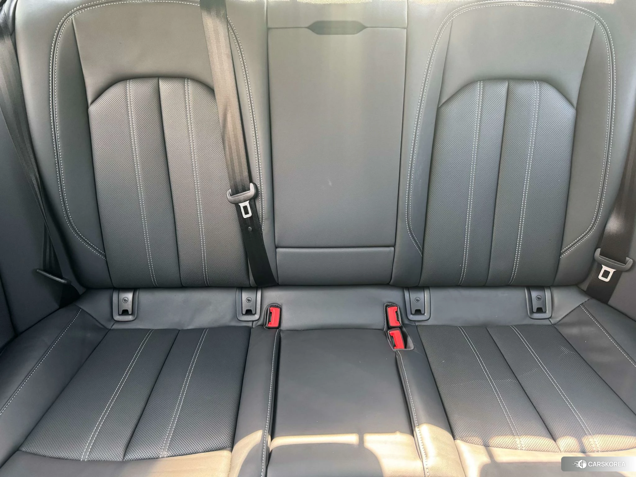 Audi A4L id 4455058 из Китая 14