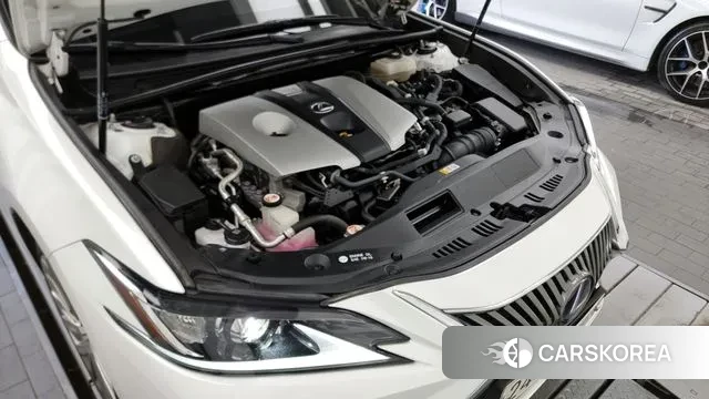 Lexus ES300h 7th generation id 3013066 из Кореи 16