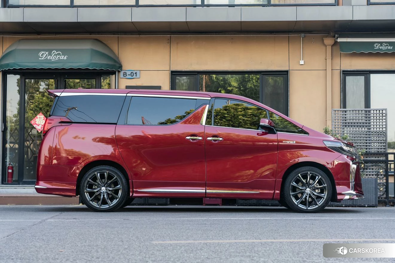 Toyota Alphard id 4453978 из Китая 23