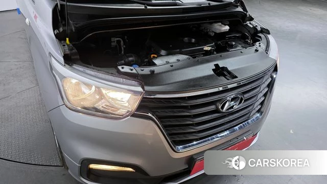 Hyundai The New Grand Starex id 3867587 из Кореи 16