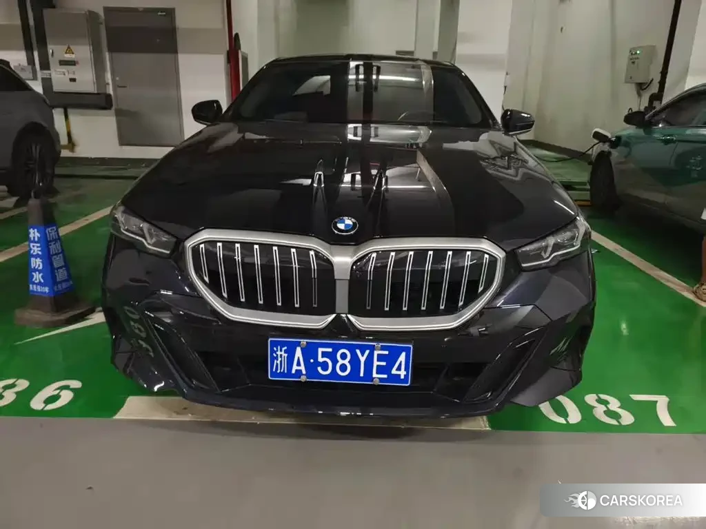 BMW 5 series 2025 Черный из Китая, фото 6