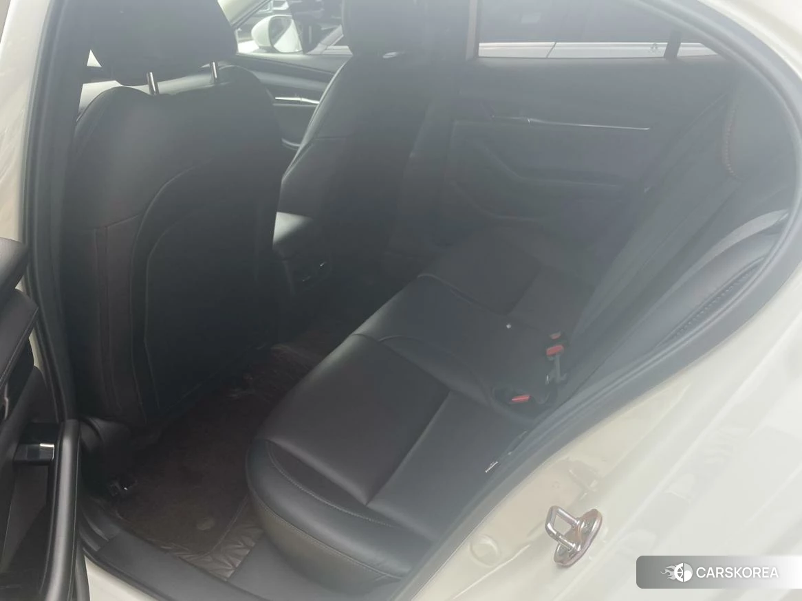 Mazda 3 id 4513795 из Китая 9
