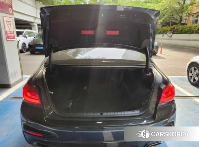 BMW 5 Series (G30) 2020 Серый из Кореи, фото 6