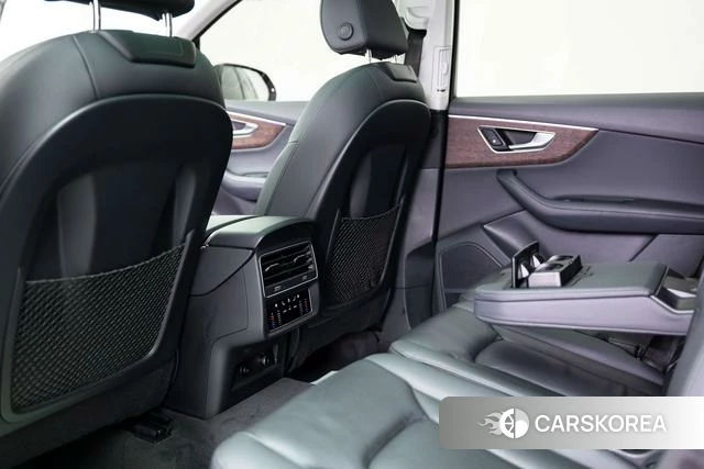 Audi Q7 id 4275392 из Китая 24