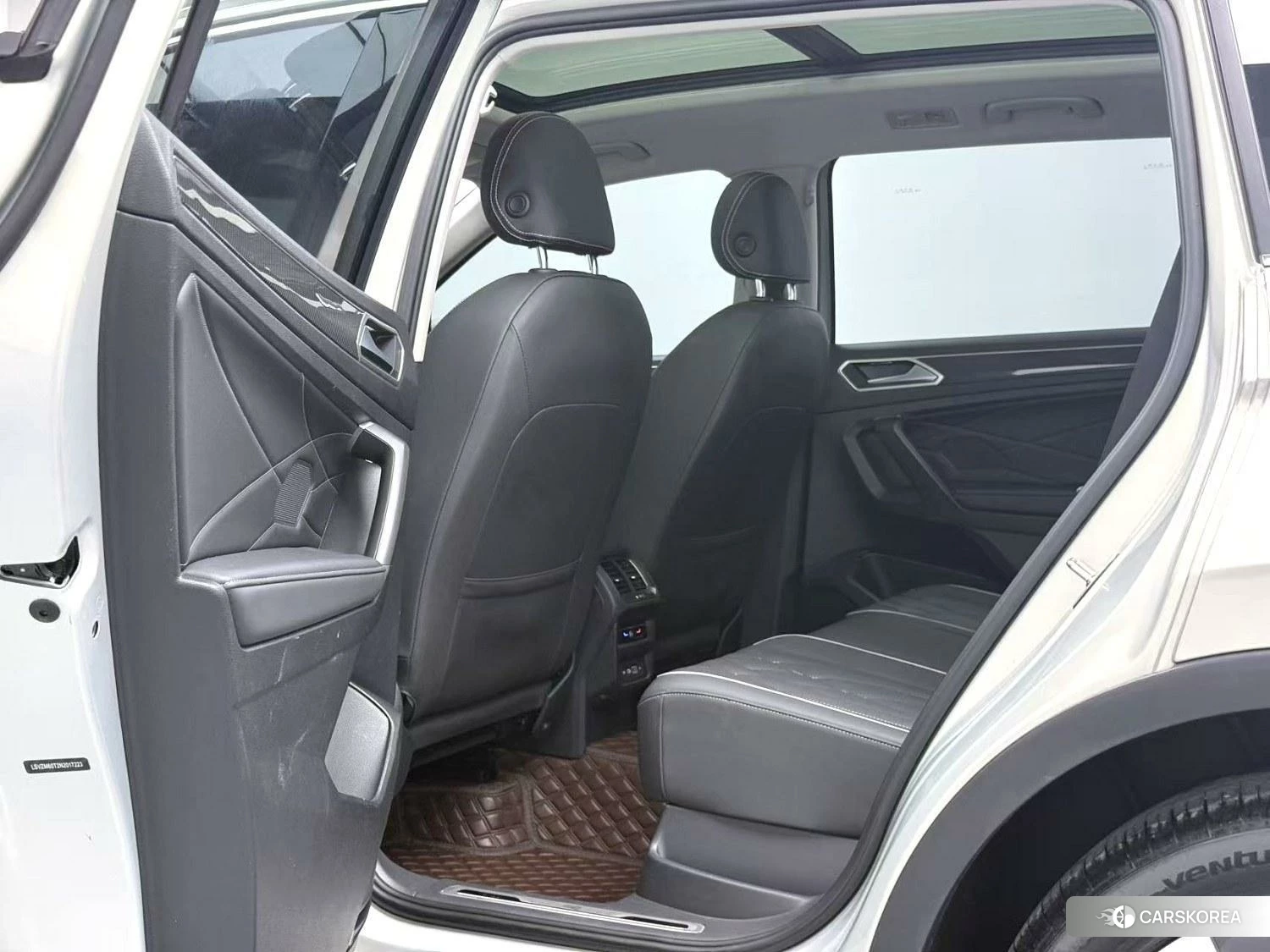 Volkswagen Tiguan L 2021 Шампань из Китая, фото 6