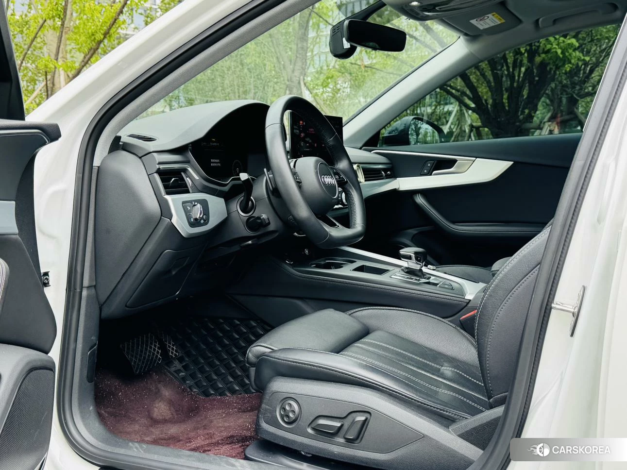 Audi A4L id 4467910 из Китая 18