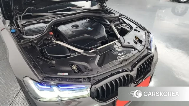 BMW 5 Series (G30) id 3789582 из Кореи 16