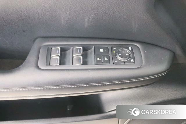 Lexus RX id 4260858 из Китая 17