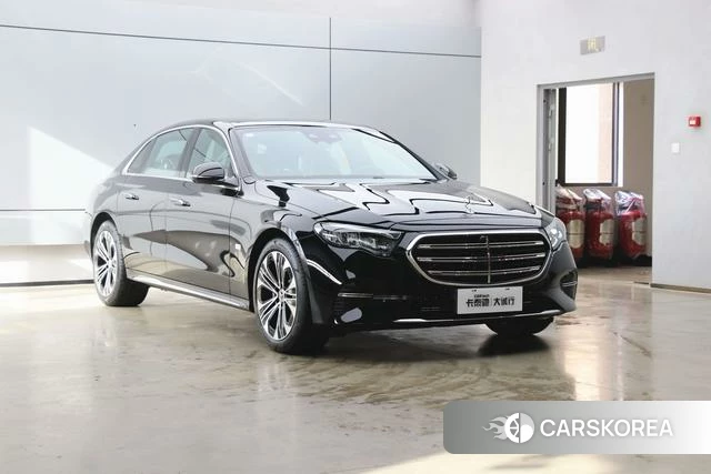 Mercedes-Benz E-class id 4198975 из Китая 26
