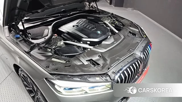 BMW 7 Series (G11) id 3464100 из Кореи 16