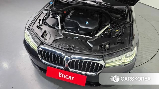 BMW 5 Series (G30) id 4706948 из Кореи 16