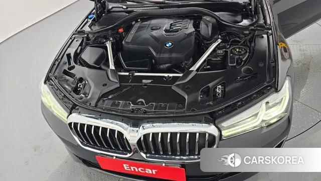 BMW 5 Series (G30) id 3512613 из Кореи 16