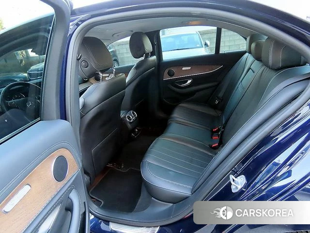 Mercedes-Benz E-Class W213 id 3905909 из Кореи 16