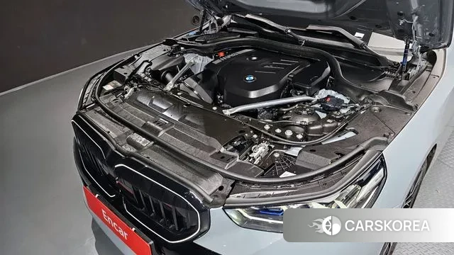 BMW 5 Series (G60) id 3399796 из Кореи 16