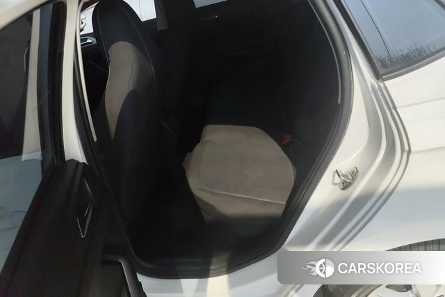 Volkswagen Polo id 4257718 из Китая 13