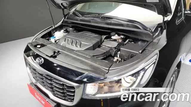 Kia The New Carnival id 2401334 из Кореи 16