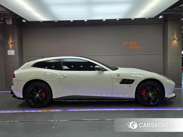 Ferrari GTC4 Russo id 4490604 из Кореи 16