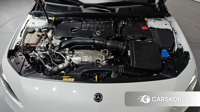 Mercedes-Benz A-Class W177 id 4732157 из Кореи 28