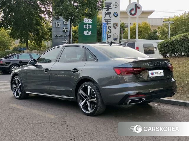 Audi A4L 2024 Темно-серый из Китая, фото 6