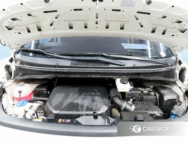 Hyundai Staria id 4309396 из Кореи 16