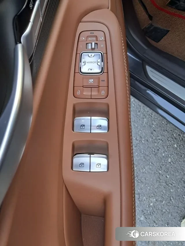 Genesis G90 id 3651552 из Кореи 16