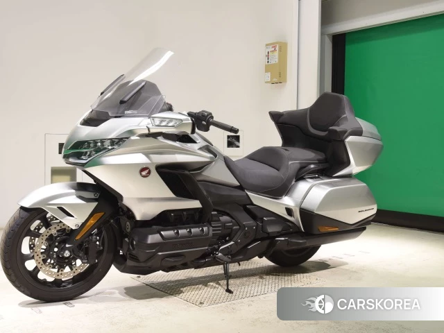 Проданный Honda GL1800 TOUR DCT 2025 из Японии, фото 2