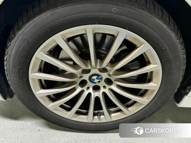 BMW 5 Series (G30) id 3853367 из Кореи 16