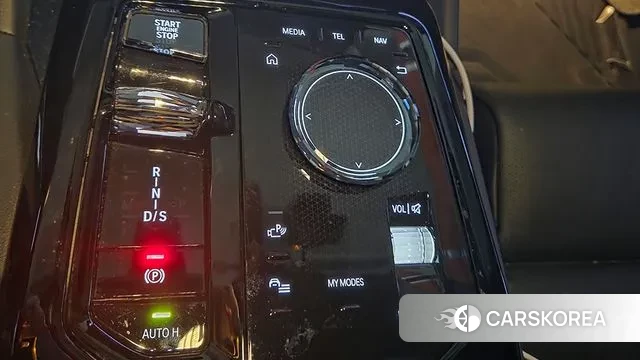 BMW 5 Series (G60) id 3619897 из Кореи 11